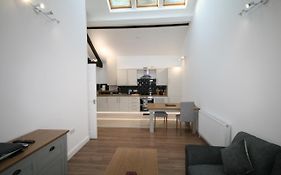Flat 5, 124 High Street